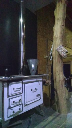 refugio cocina leña